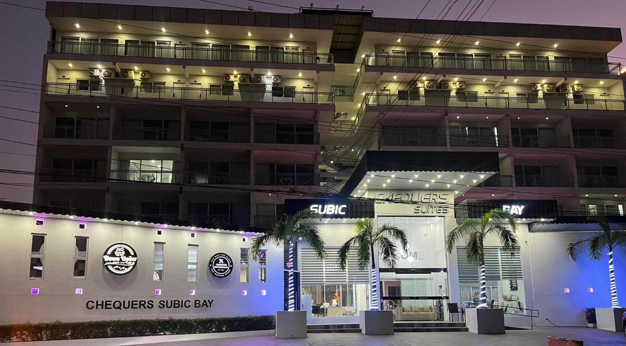 Chequers Suites Subic Bay اولونجابو المظهر الخارجي الصورة