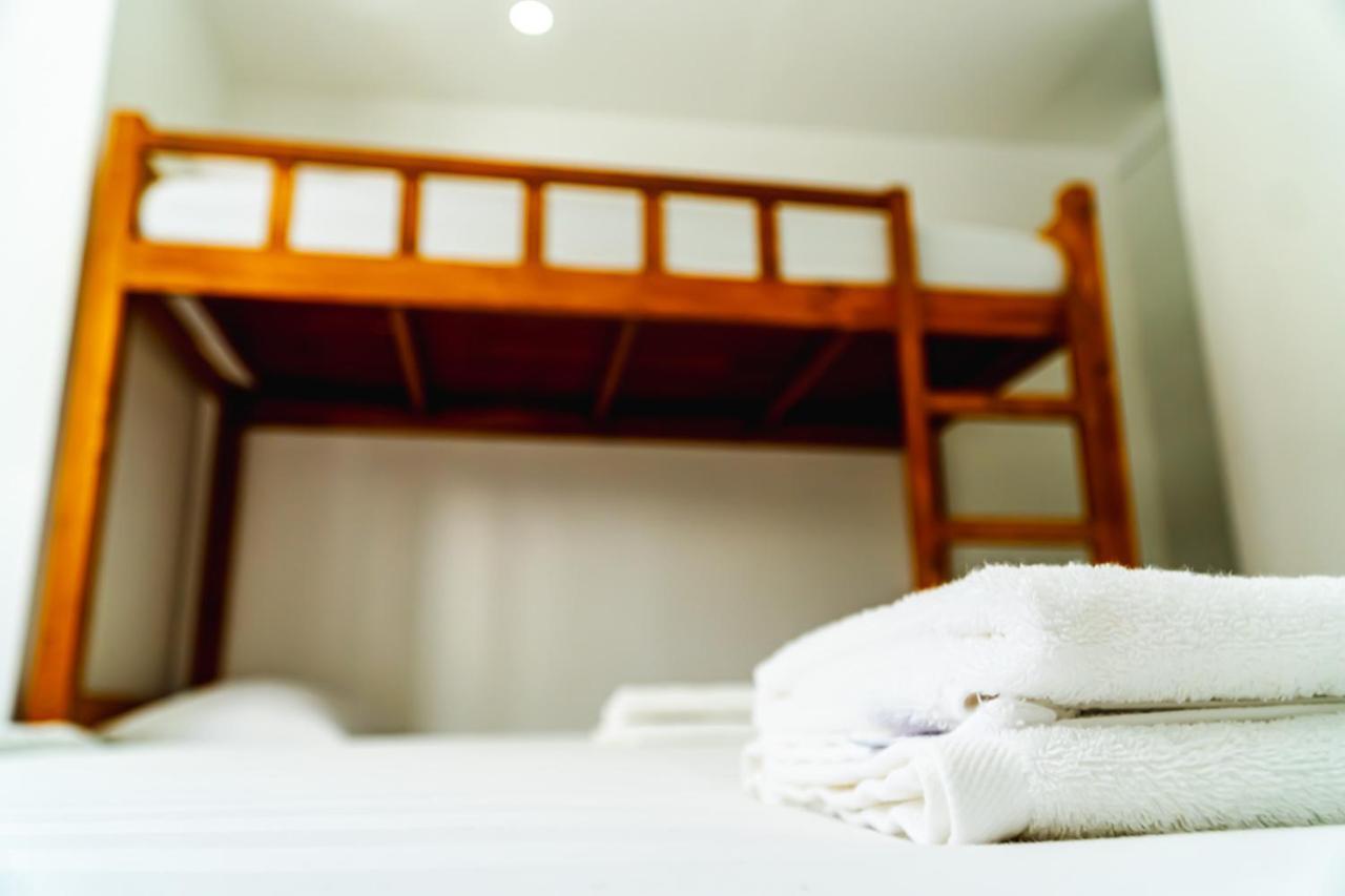 Chequers Suites Subic Bay اولونجابو المظهر الخارجي الصورة