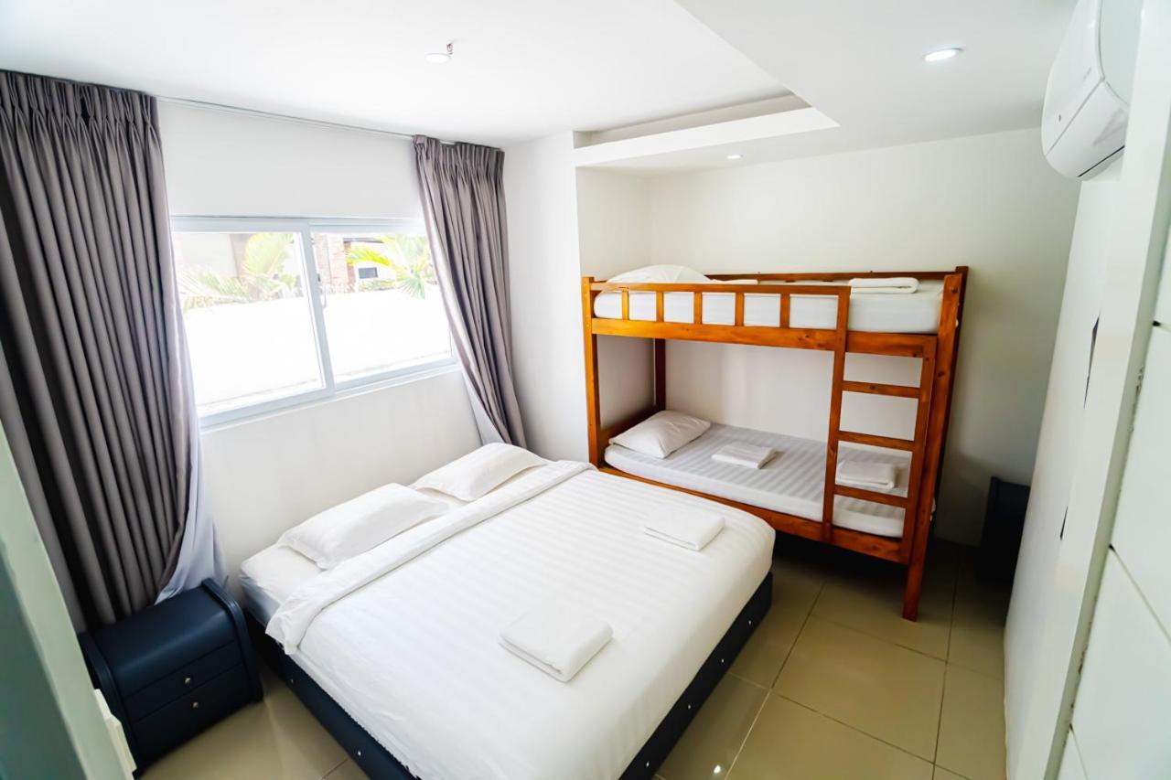 Chequers Suites Subic Bay اولونجابو المظهر الخارجي الصورة