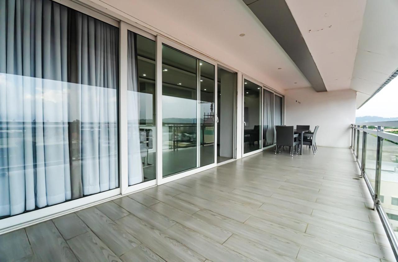 Chequers Suites Subic Bay اولونجابو المظهر الخارجي الصورة