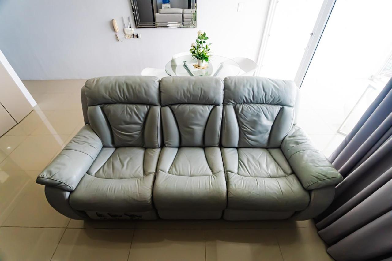 Chequers Suites Subic Bay اولونجابو المظهر الخارجي الصورة