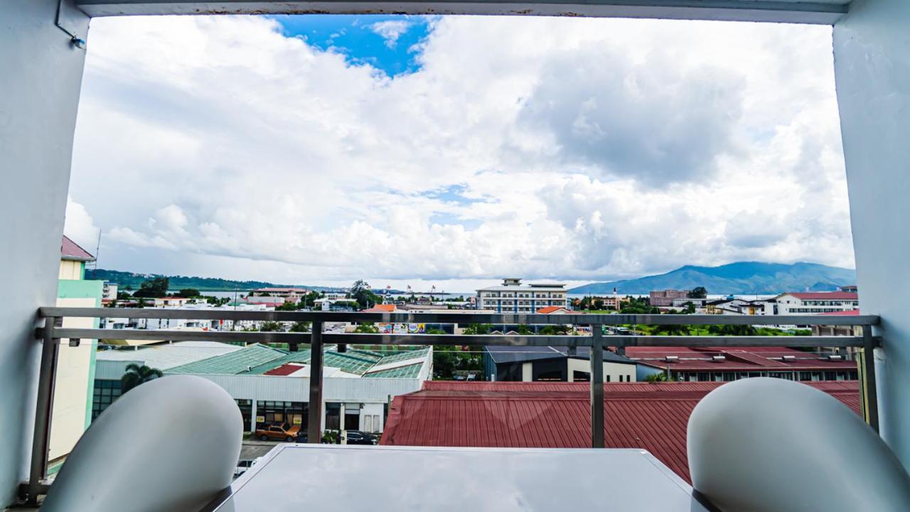 Chequers Suites Subic Bay اولونجابو المظهر الخارجي الصورة